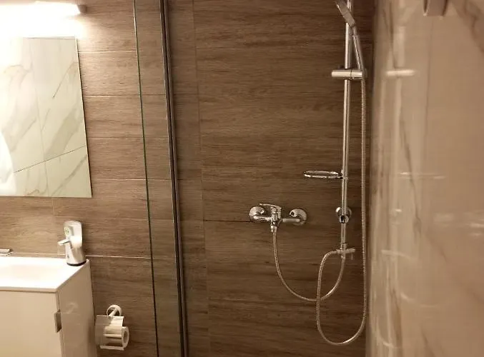 Nikou Nikolaou * Serres